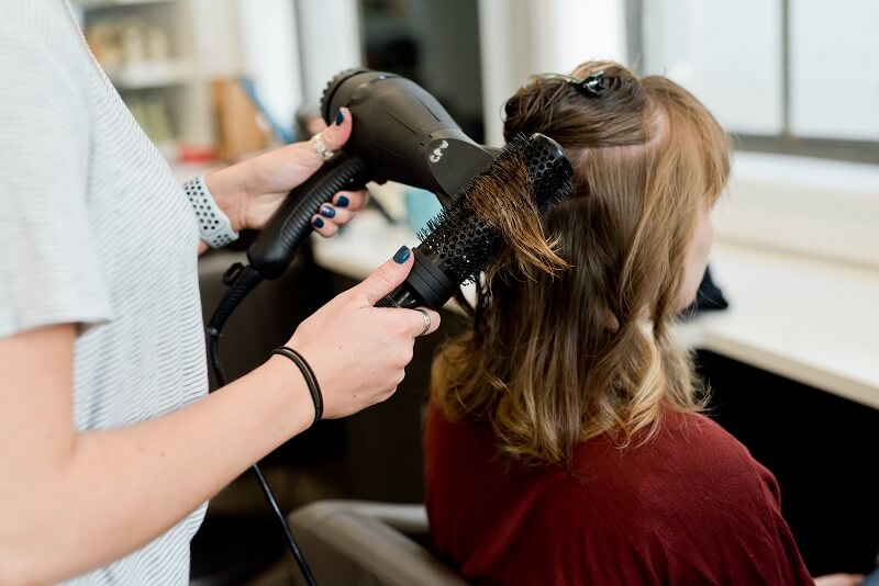 image of Hairdresser in beauty salon